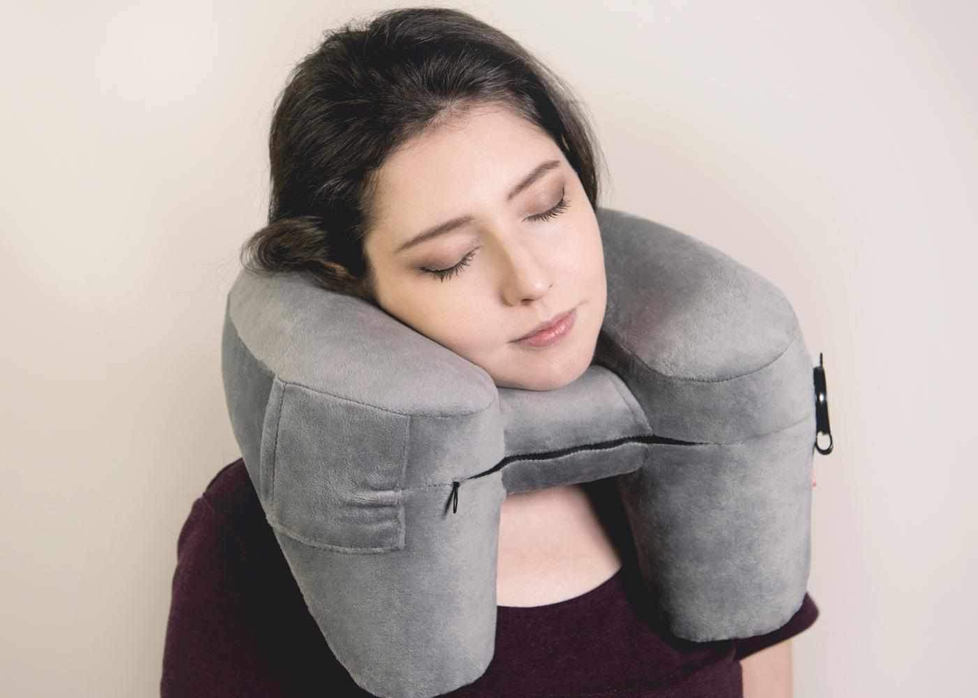 Manta Travel Pillow image 9